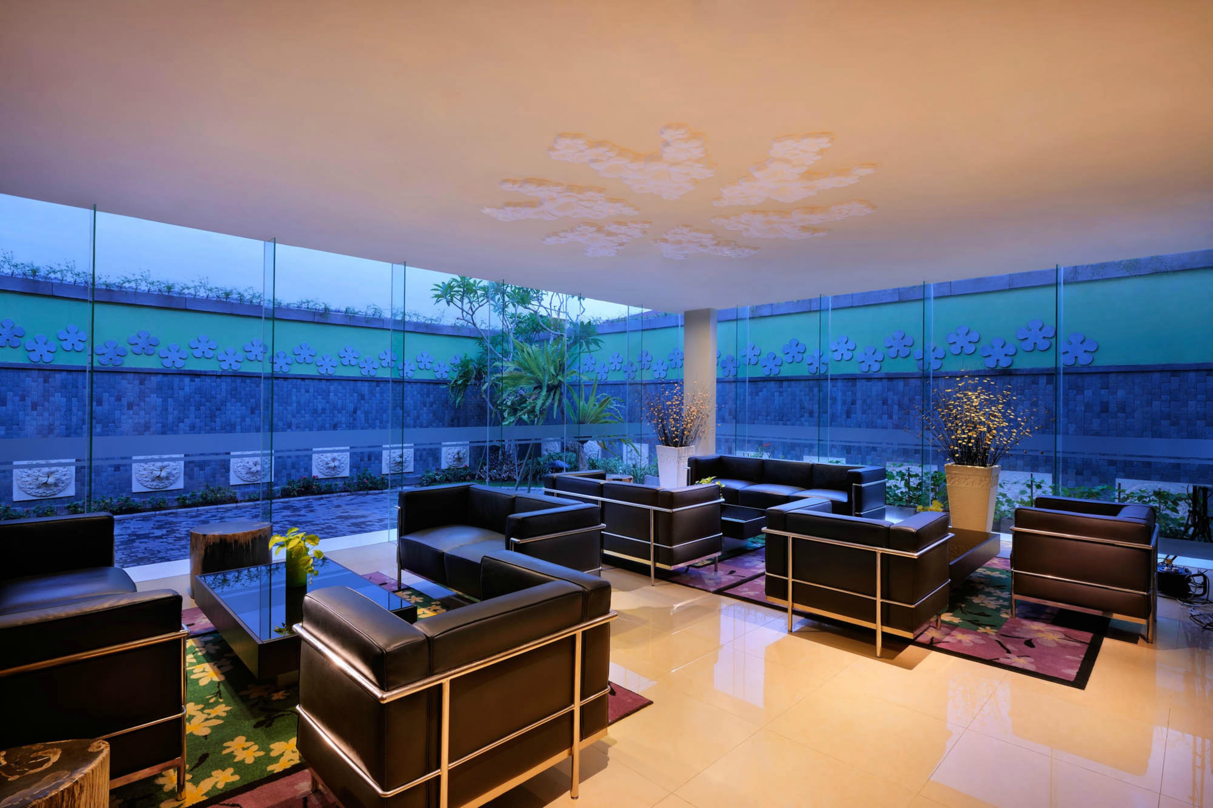 Отель Ibis Styles Bali Denpasar Экстерьер фото