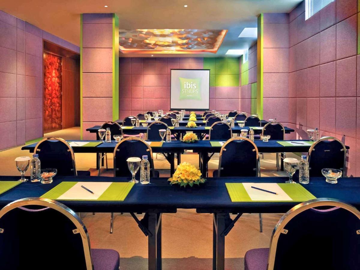 Отель Ibis Styles Bali Denpasar Экстерьер фото