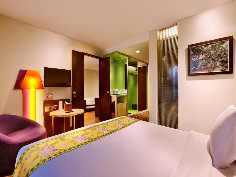 Отель Ibis Styles Bali Denpasar Экстерьер фото